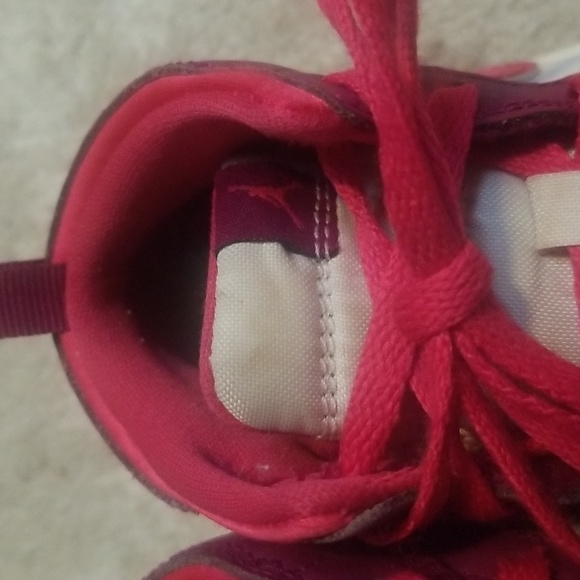 Nike sneakers - Picture 2 of 5